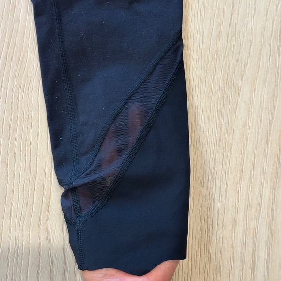 Lululemon Black Legging with Mesh - 4/6 - Picture 2 of 4